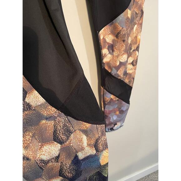 Athleta Black Asym Mesh Sonartight Athletic Leggings Size Large - Picture 7 of 15